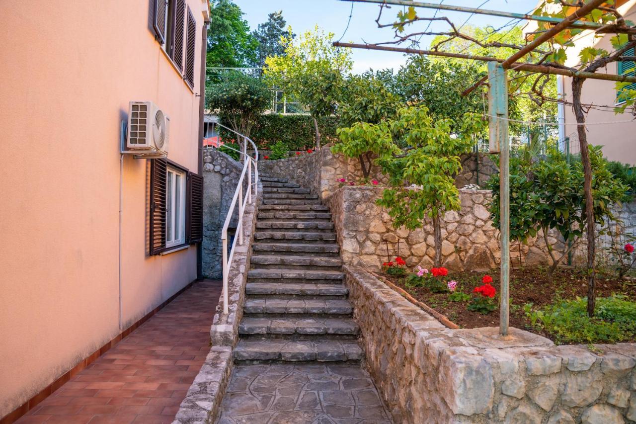 Apartment Stella Marina Rabac Esterno foto